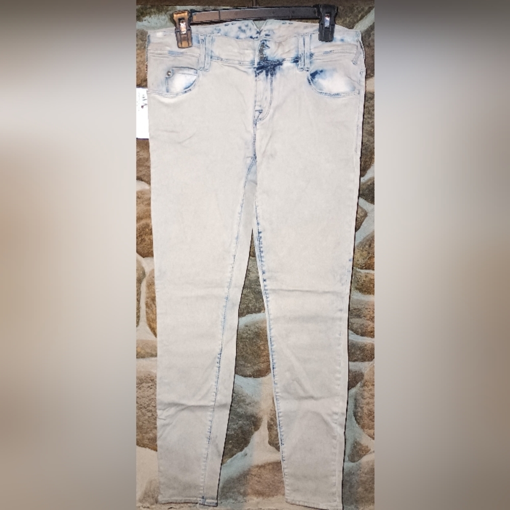 Cycle women's 32x31 faded blue denim jeans